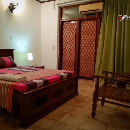 Ceylon Travel And Stay Lodge Баттарамулла Экстерьер фото