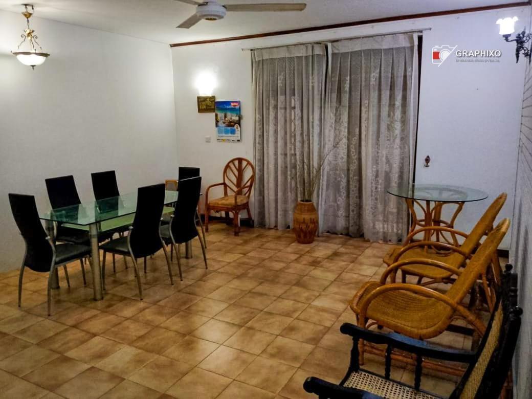 Ceylon Travel And Stay Lodge Баттарамулла Экстерьер фото